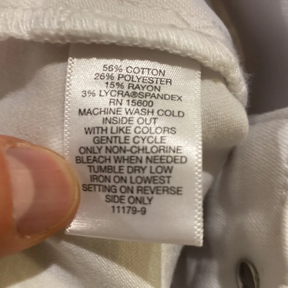 Liz Claiborne sz 12 white shorts - Picture 5 of 5